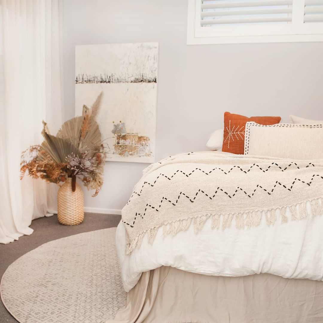 Zig Zag Stitch Throw - Black Accent